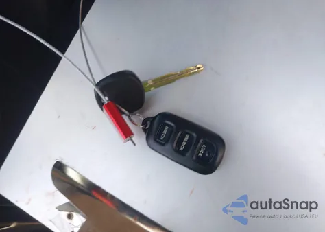 2005 Toyota Matrix Xr from USA, damaged, VIN 2T1KR32E05C325480